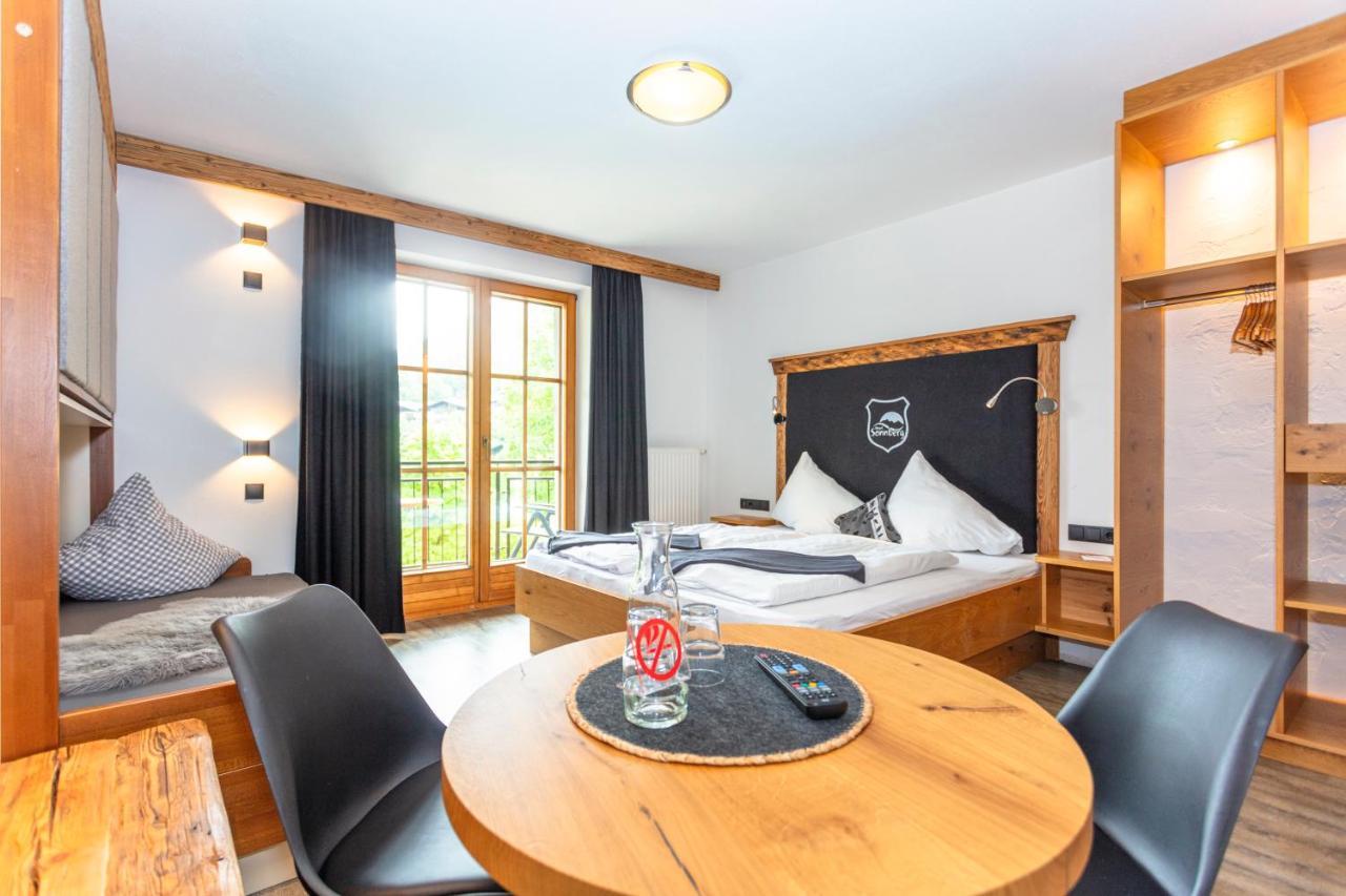 Hotel Sonnberg Σάαλμπαχ-Χίντεργκλεμ Δωμάτιο φωτογραφία