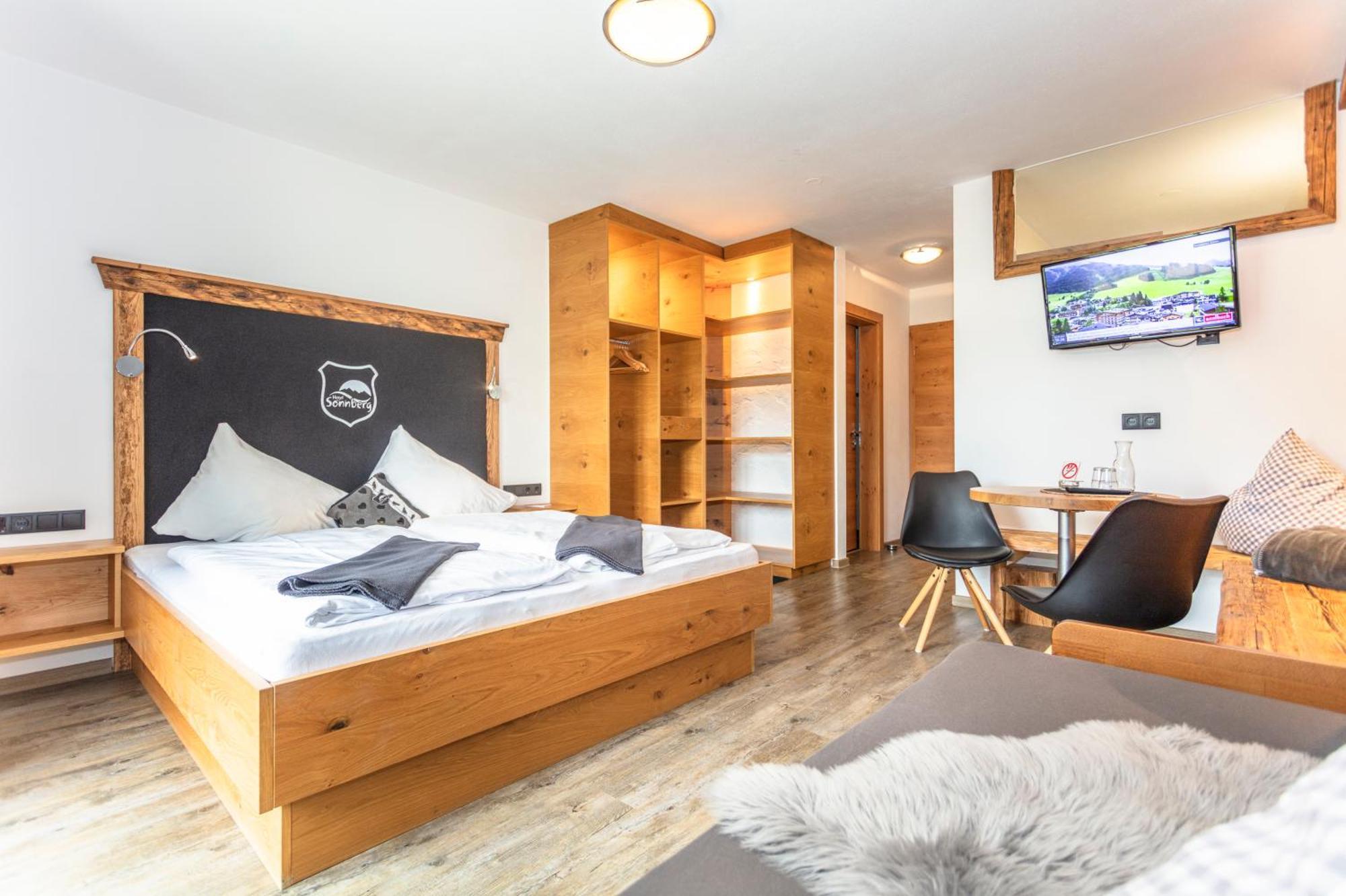 Hotel Sonnberg Σάαλμπαχ-Χίντεργκλεμ Δωμάτιο φωτογραφία